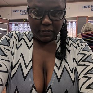 Meet your Posher, Candice